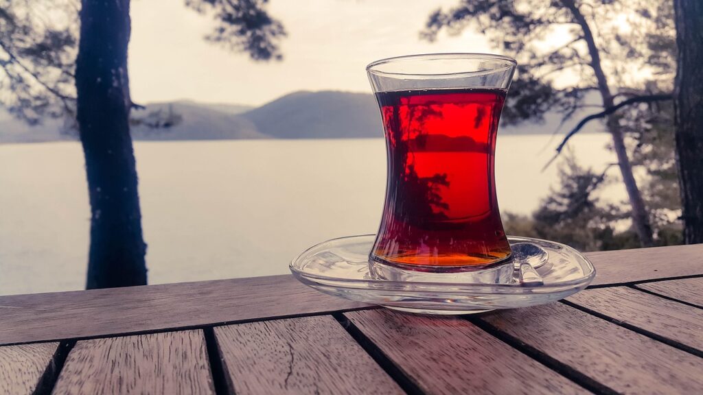 Tepkiler sürüyor! ‘Yaktın bizi Gülperi’