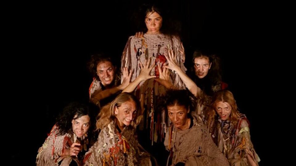 Macbeth’in Cadıları Bir De Bizden Dinleyin sahne fotoğrafı 2