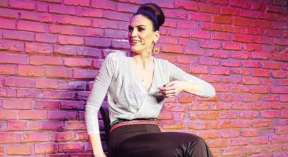 Miray Akovalıgil ‘Ya Bende Bir Şey Yoksa?’ sahne fotoğrafı 2