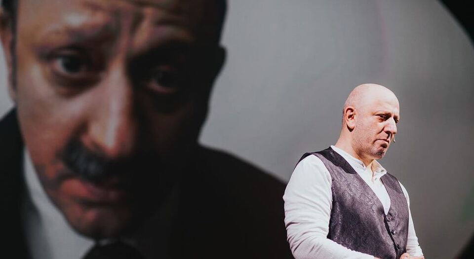 Saatleri Ayarlama Enstitüsü sahne fotoğrafı 2