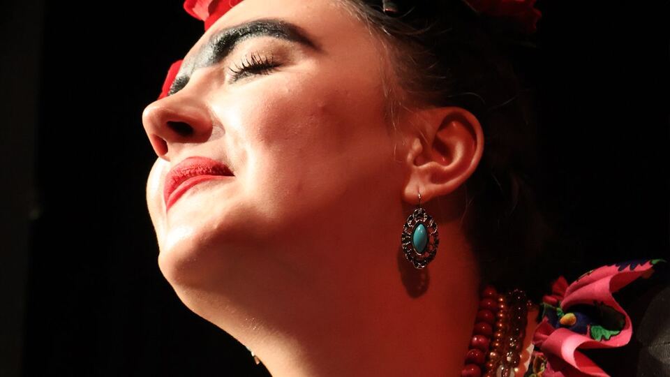 Frida Kahlo sahne fotoğrafı 4